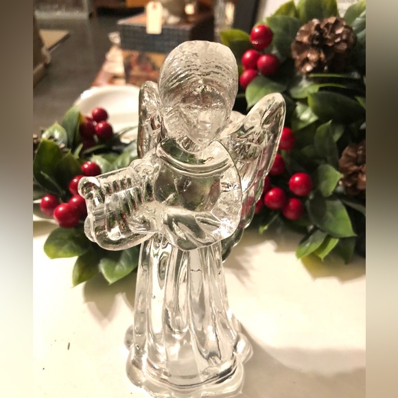 8787 Crystal Clear Angel Playing Harp Taper Candle Holder - Picture 9 of 10